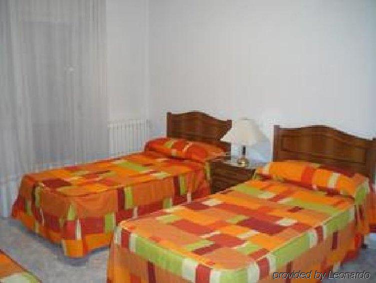 Hostal Uria Саламанка Экстерьер фото