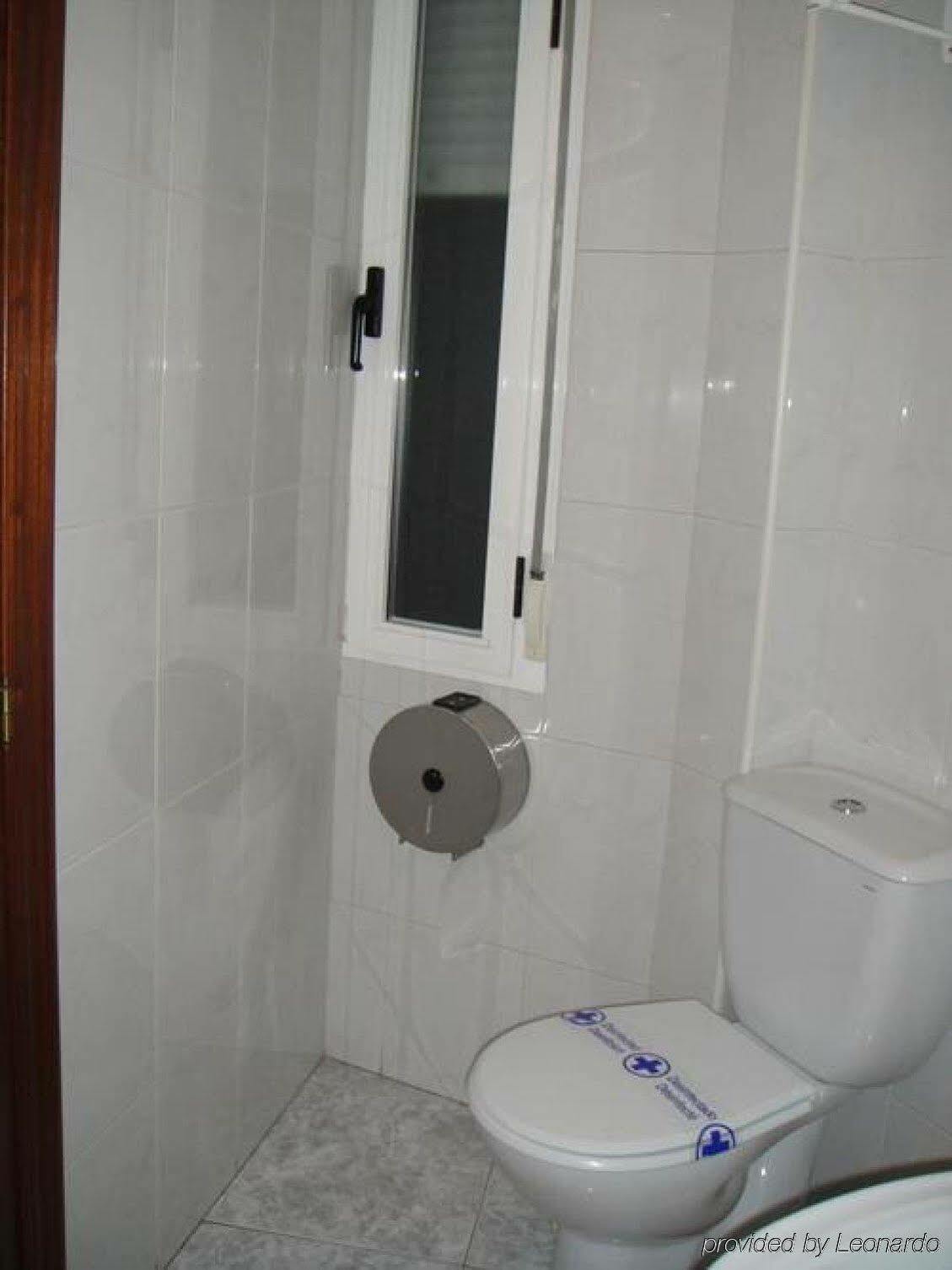 Hostal Uria Саламанка Экстерьер фото